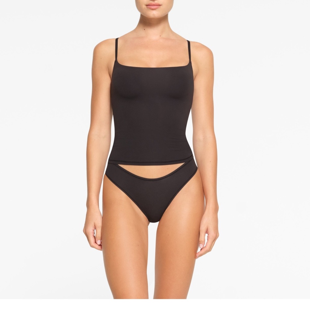 SKIMS Black Fits Everybody Cami